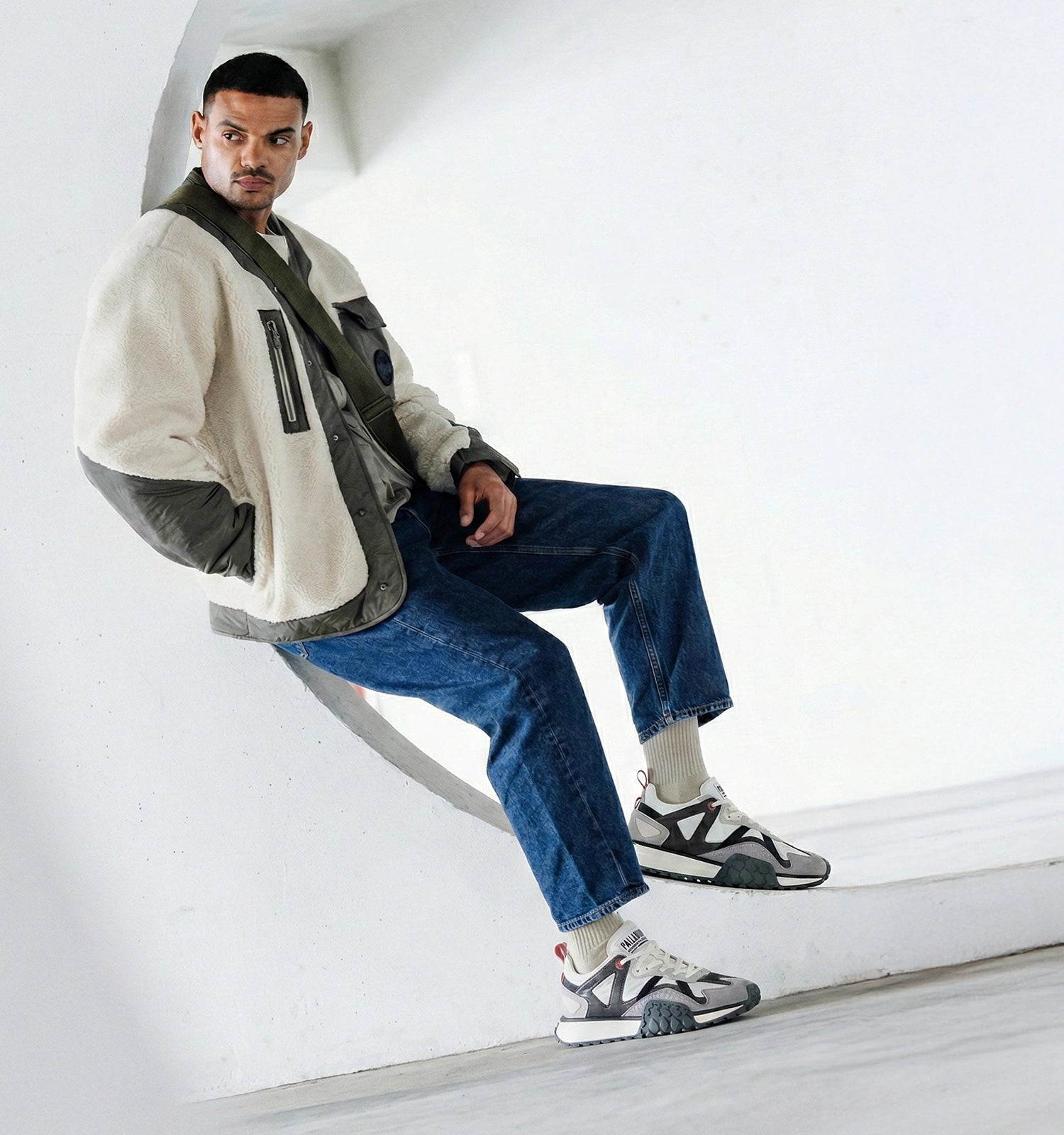 Troop Runner Outcity Sneakers Star White Mix
