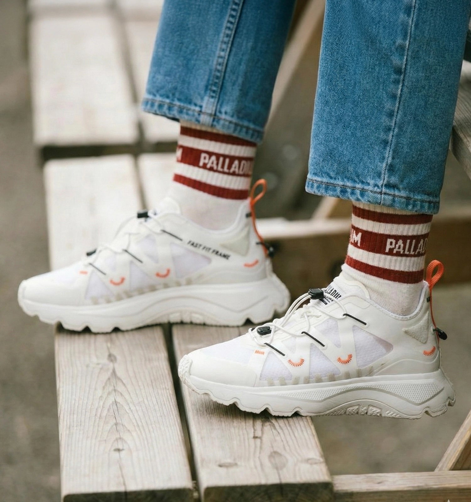 Thunder Lite Phantom Sneakers Star White