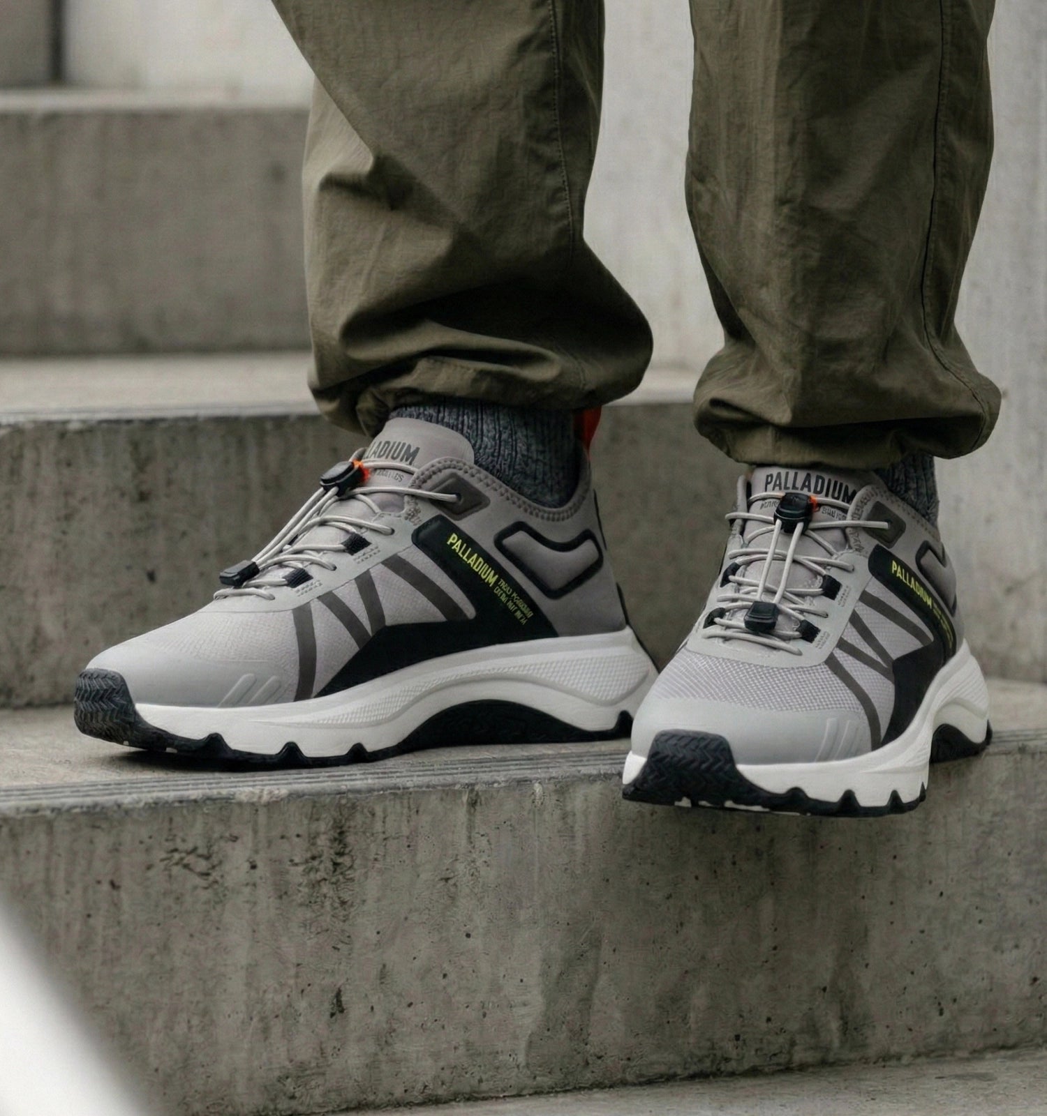 Thunder Escape Sneakers Grey Sparky